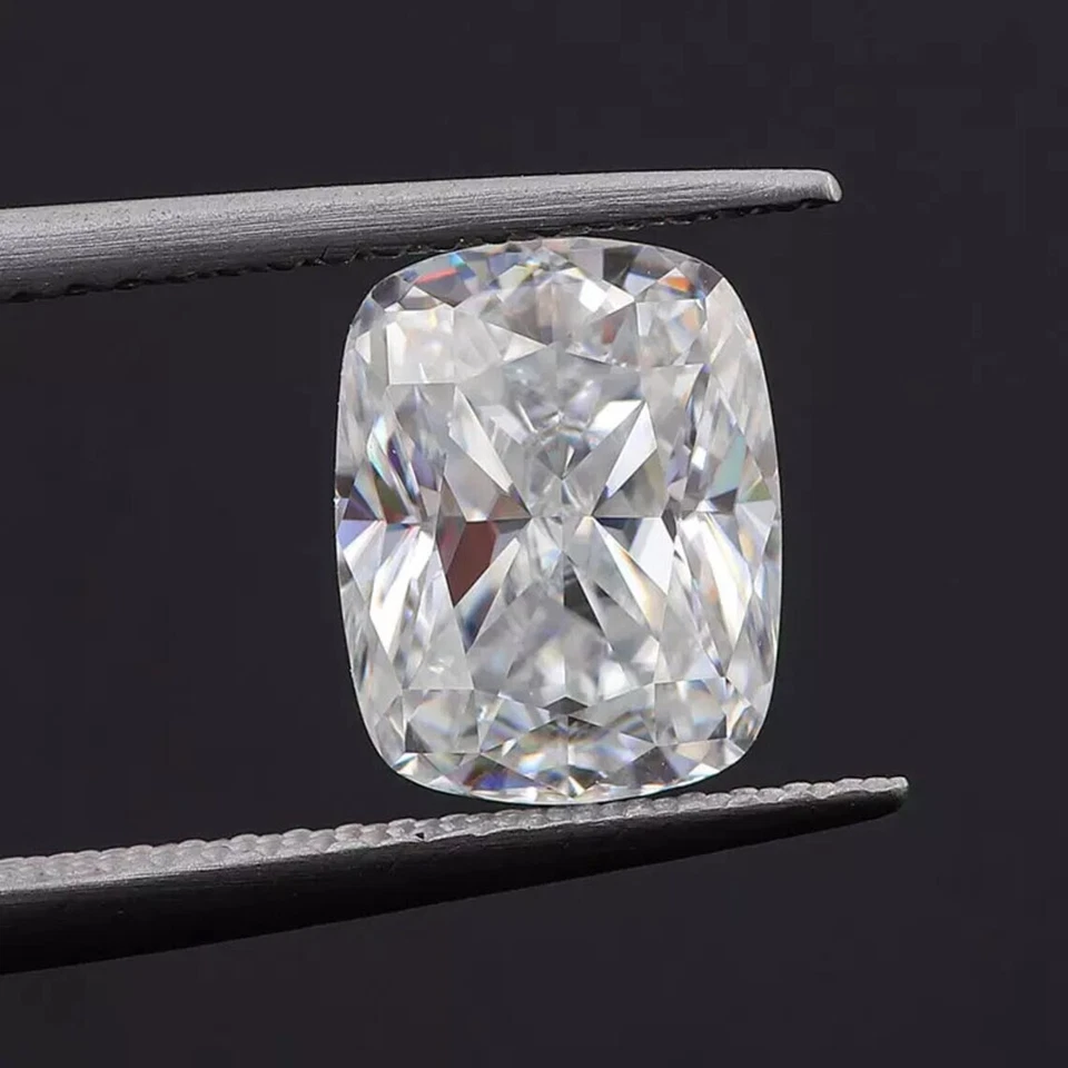 EGL Lab-created Loose Diamond 1.25 Carat H / VVS2 Cushion Cut 7.9 mm P51 - Image 1 of 4