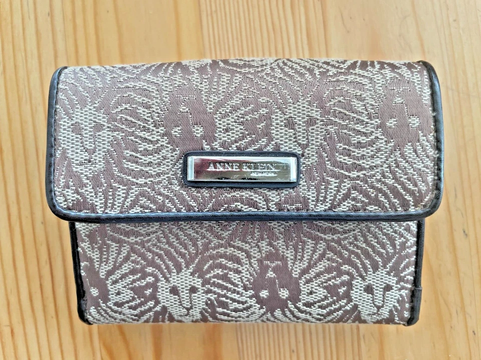 Cartera vintage Anne Klein con estampado de logotipo de león usada en excelente estado Foto 1 de 4