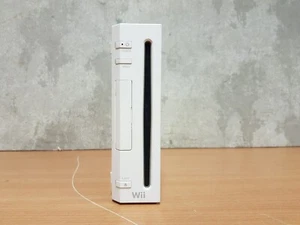 Nintendo Wii Konsole - Weiß (RVL-001) (5760) - Bild 1 von 11