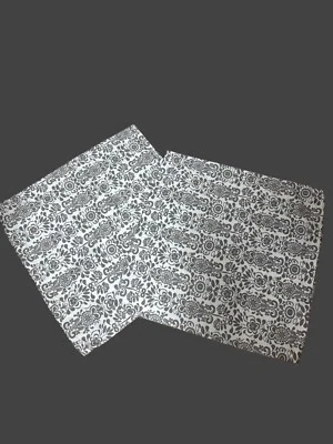 一对宜家 Akerkulla Euro Sham 2 灰色/白色花卉 26 英寸拉链开口 — 第 1/4 张图片