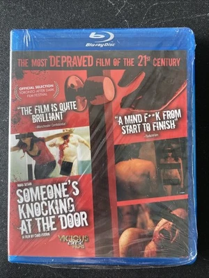 Someone's Knocking at the Door (Blu-ray) Extreme Horror Gore Splatter Foto 1 de 2