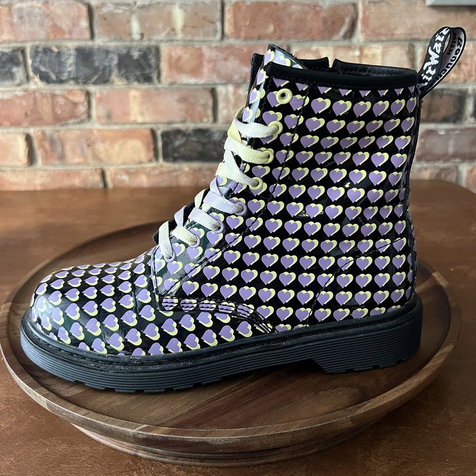 Botas Dr. Martens 1460 charol estampado corazón zapatos púrpura amarillo talla 6 Foto 1 de 4
