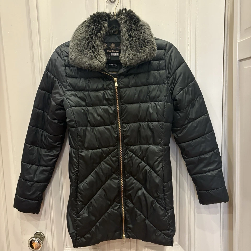 Barbour 女式香农绗缝 Puffer 夹克美国 6 码深绿色全拉链二手状况完好 — 第 1/4 张图片