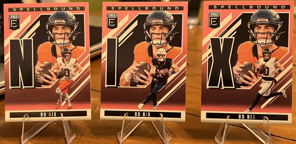Juego Bo Nix rosa hechizado Panini Donruss Elite 2025 Denver Broncos Foto 1 de 2