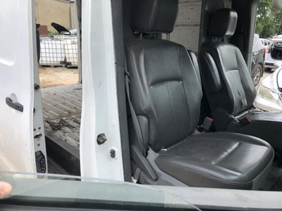 Passenger Front Seat Bucket . Manual Vinyl Fits 12-20 NV 2500 865648 — 第 1/4 张图片