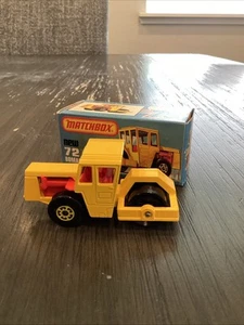 1973 Matchbox - BOMAG  #72 YELLOW ROAD CONSTRUCTION VEHICLE   W/Orig. Box Lesney - Picture 1 of 8