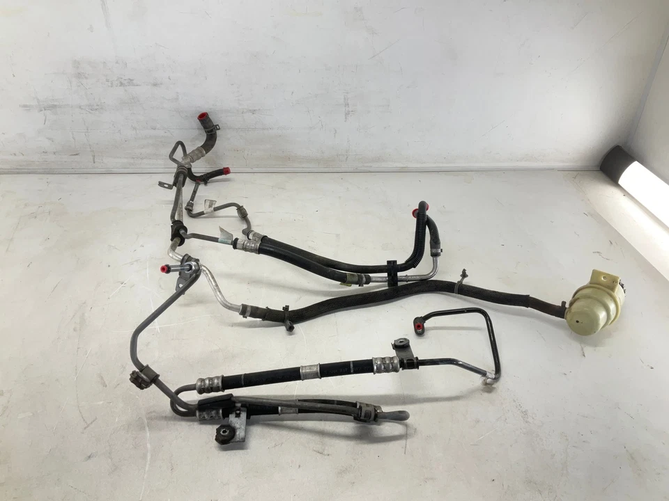 11-15 Jeep Grand Cherokee Power Steering Pressure & Return Hose Pipe w/Reservoir - Image 1 of 4