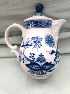 Hutschenreuther BLUE ONION  Individual Mini Coffee Pot 4 3/4" - Picture 1 of 5