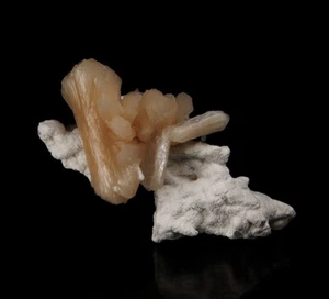 Stilbite en matriz de Poonah - India - Imagen 1 de 4