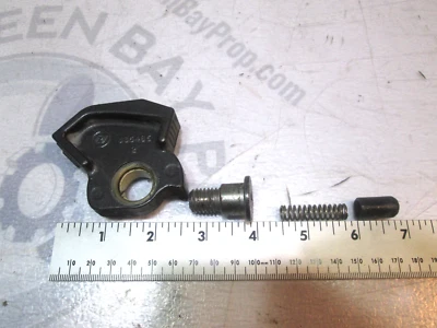 0335485 Evinrude Johnson Fueraborda Gris Claro/Plateado Inclinación Bloqueo Palanca y Tornillo Foto 1 de 2