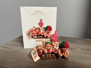 HALLMARK KEEPSAKE ORNAMENT ESPN SPORTSCENTER FANS - Picture 1 of 2