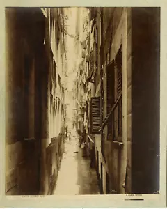 Italia, Costumi - Noack,Genova- vico del duca vintage albumen print Tirage alb - Foto 1 di 1