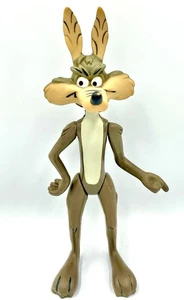 Wiley E Coyote Figure 1968 Dakin Warner Brothers Posable toy 10" - Picture 1 of 7