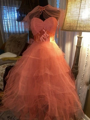 Elegante vestido de tul coral vintage años 50 talla: 8 Foto 1 de 4