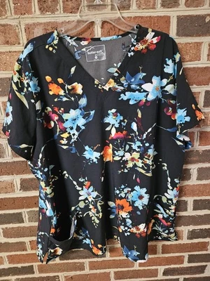 3X Buttersoft Stretch Scrub Top, Black Bacground With Multicolor Floral - Image 1 of 4