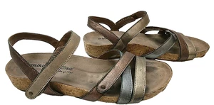 Walking Cradles Women’s Slip On Wedge Sandal Gold Metallic sz 7M Brazil - Picture 1 of 5