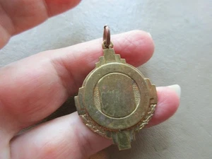 ANTIQUE VINTAGE ART DECO LARGE OLD GOLD TONE BLANK MEDAL WATCH FOB CHARM PENDANT - Picture 1 of 3