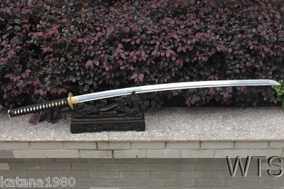 Espada japonesa Kin'iro NoDachi forjada a mano de 47" a dos manos espada de acero con resorte Foto 1 de 4