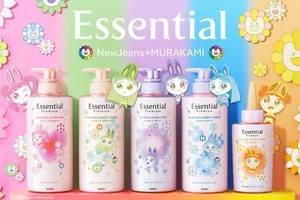 Essential Premium Barrier Glow & Moist Shampoo Treatment NewJeans×MURAKAMI 450ml - Picture 1 of 7