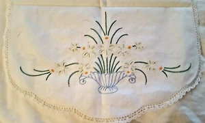 Sciarpa centrino bordo uncinetto lino bianco ricamato Calla Liliy runner 17" x 40"  - Foto 1 di 6