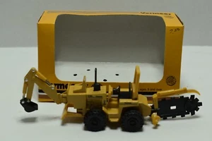 Ertl 1/50 Vermeer v-450 Trencher W/Backhoe #4300 Yellow - Picture 1 of 6