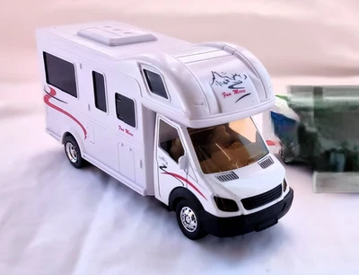 Camper in Pvc in scala 1:48  in buonissime condizioni 17x6x8 cm - Immagine 1 di 4