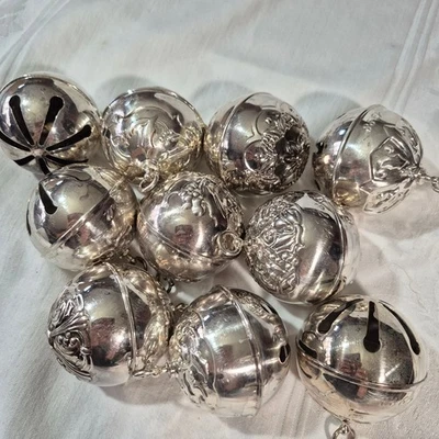10 VTG REED & BARTON CHRISTMAS SLEIGH BELL ORNAMENTS SILVERPLATE 1976- - Image 1 of 4