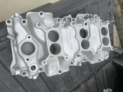 1967 Corvette 3X2 三功率 K19 A.I.R. Rect Port Manifold L71/435HP-GM #3894374 — 第 1/4 张图片