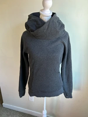 Jaqueta Lululemon Hoodie Feminina 4 Cinza Decote Simulado + Pulôver Pull Tag Active Excelente Estado Usado - Imagem 1 de 4