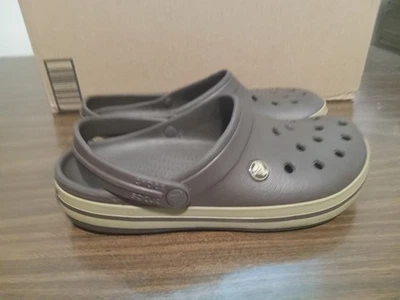 Zuecos sin cordones Crocs Crocband marrón chocolate unisex talla para hombre 8 para mujer 10 Foto 1 de 4