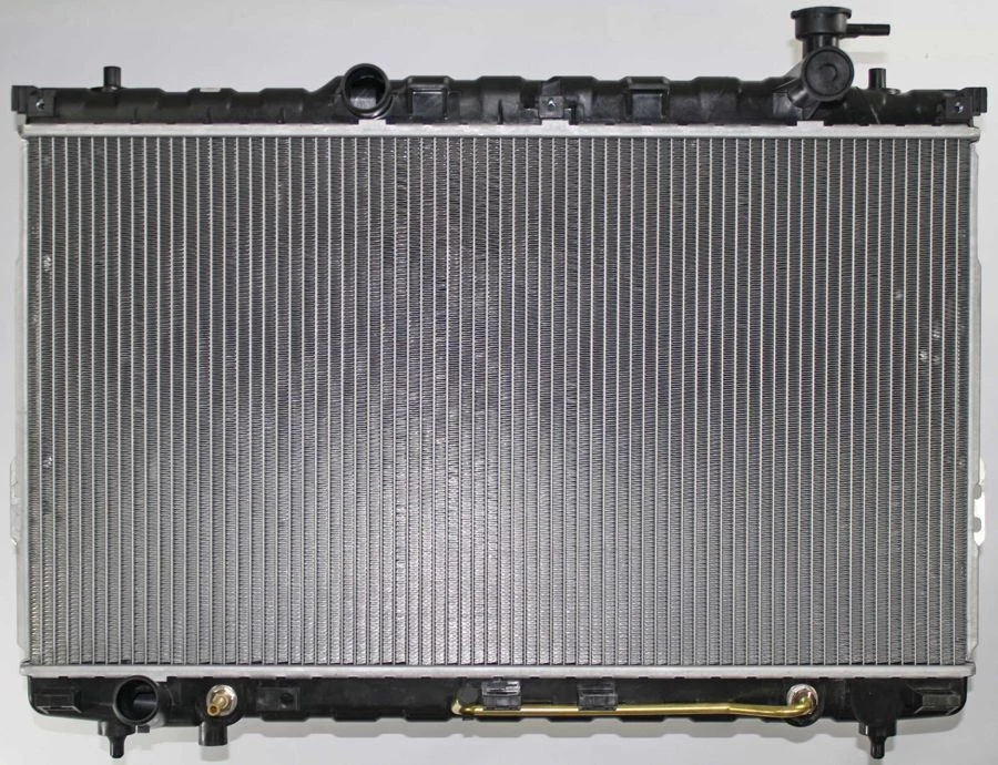 Радиатор APDI 8012759 подходит для 2003 Hyundai Santa Fe - Изображение 1 из 1