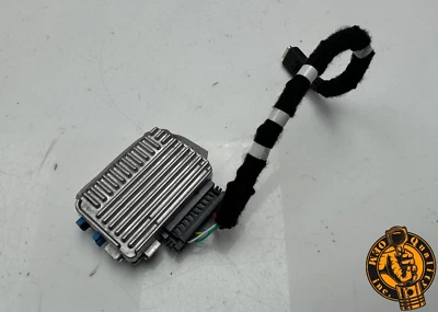 2023-2025 BMW 740 750e 760 i7 X5 X6 X7 XM XB7  CENTER CONSOLE REAR USB PORT OEM - Image 1 of 4