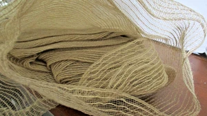 Large Lot of POLY BURLAP LOOKING MESH MATERIAL 20" wide     (cw) - Picture 1 of 2