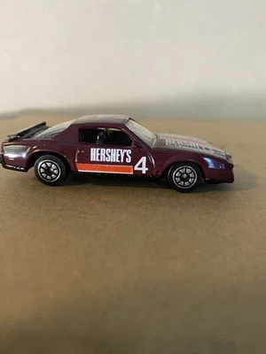 CORGI DIECAST HERSEY'S PONTIAC FIREBIRD COCHE DE CARRERAS #4 1/64 -  Foto 1 de 4