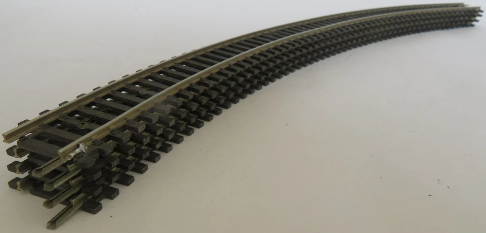 PECO OO/HO Gauge SETRACK Code 100 Large Radius Curves x 4 (similar Hornby R609) - image 1 of 1