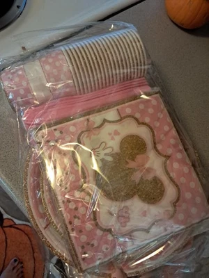 Decoraciones de fiesta de Minnie Mouse Foto 1 de 2