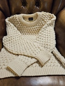 Vintage Trumpeter Irish Handmade Sweater Beautiful Small RN 27967 - Picture 1 of 13