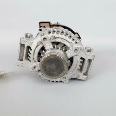 Alternador Audi A4 2017-2020 150 amperios OEM usado Foto 1 de 4