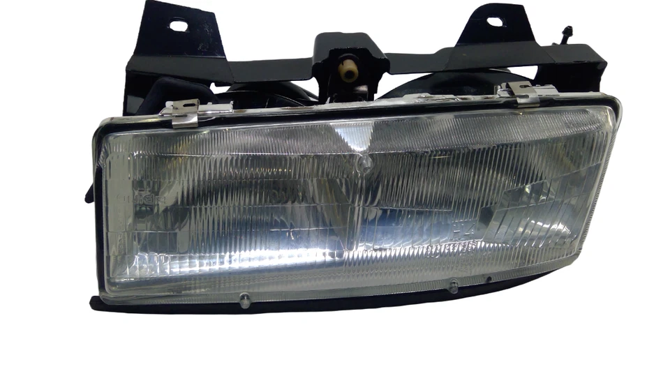 FITS 94-96 CHEVROLET BERETTA & CORSICA HEADLIGHT ASM 16521473 - NEW OEM - Image 1 of 2