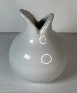 MAGNOLIA RETIRED Tulip Mouth/Lip Vase-NLA - Picture 1 of 6