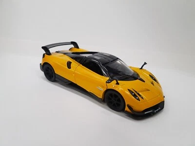 2016 Pagani Huayra BC Giallo Kinsmart TOY Auto Modello 1/38 Scala Diecast Nuovo - Immagine 1 di 2