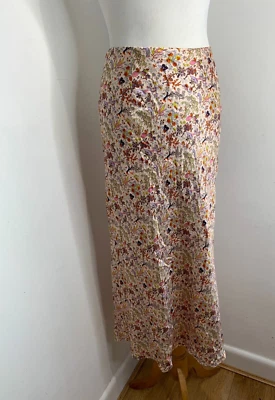 Liberty pattern print silk midi sheath skirt 12 W 31 VGC pink floral classic - Image 1 of 4