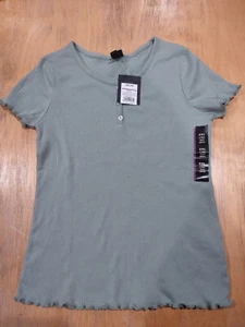 Art Class Girls' Lettuce Frill Ribbed Knit Short Sleeve Henley T-shirt - Picture 1 of 23