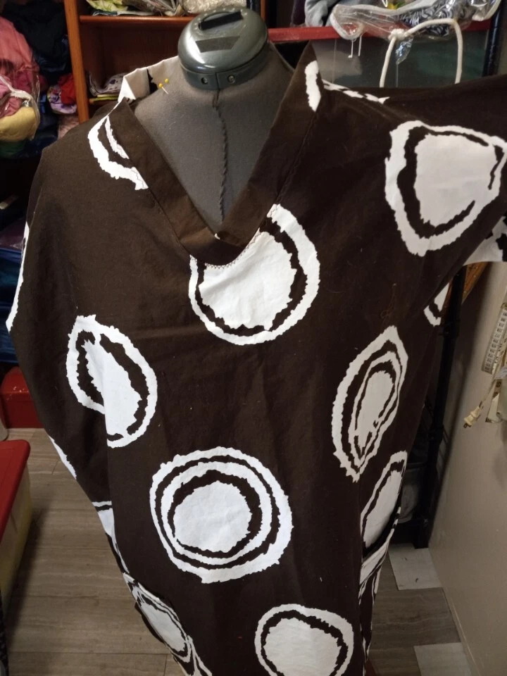 5X-6X Scrub top- plus size design on brown - Image 1 of 1