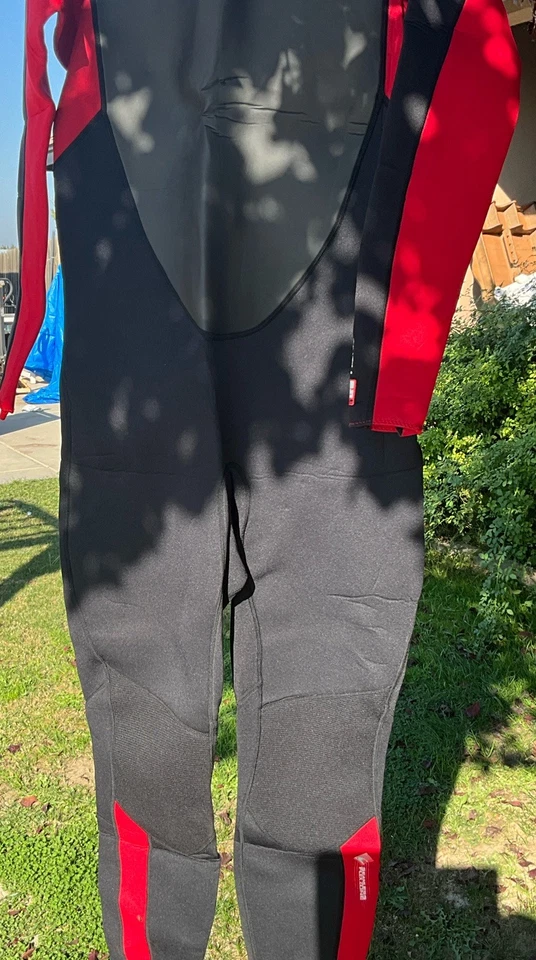 O'Neill Reactor Mens 3/2mm Full Body Neoprene Wetsuit for Surf Scuba Snorkel 5283IS-C18-XLS XL-Short Black/red/black (5283IS)