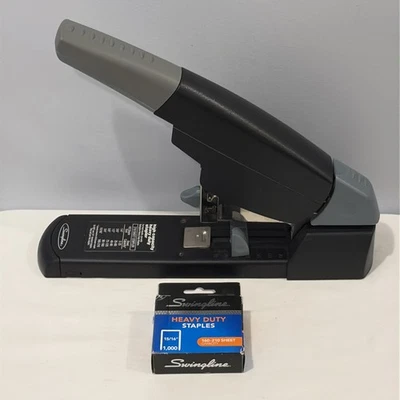 Swingline 210 Sheet High Capacity Heavy Duty Stapler Model# 90002 w Box Staples - Image 1 of 4