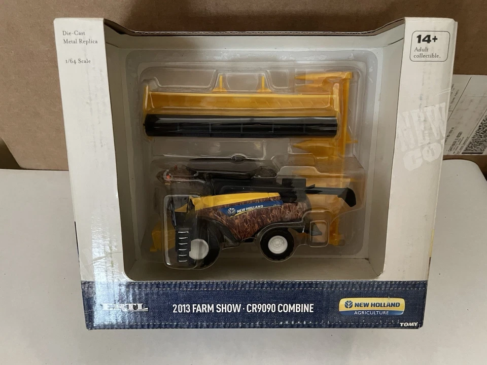 1/64 New Holland CR9090 Combine W/Both Heads, 2013 Farm Show, ERTL 13849A - Image 1 of 1
