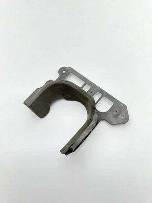 AUDI A4 S4 A5 S5 2009-2016 - CUBIERTA DEL EJE DELANTERO IZQUIERDO OEM 8K0863187B Foto 1 de 4