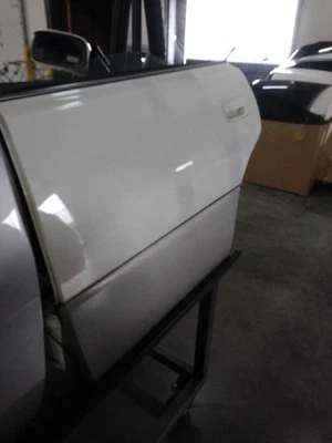 Conjunto de puerta trasera izquierda usado lado trasero se adapta a: 2000 Lexus ES300 trasero izquierdo grado A Foto 1 de 4