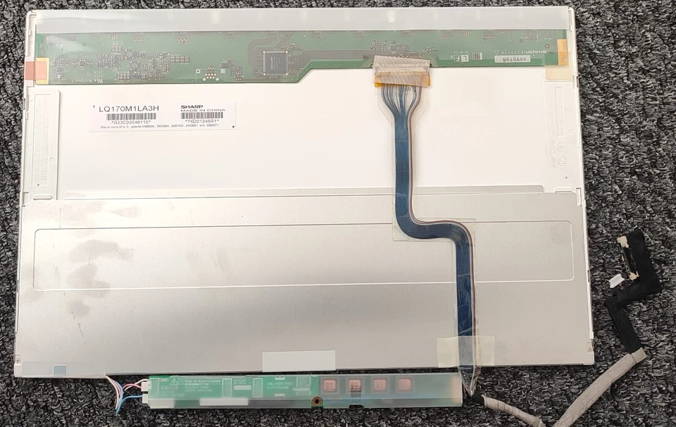 Sharp LQ170M1LA3H 17 inches Laptop Screen - Image 1 of 1